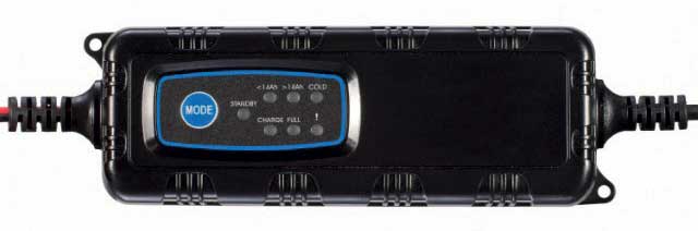Victron Blue Power Ladegerät IP65, geringer Stromverbrauch, 12 Volt, 4 Ampere